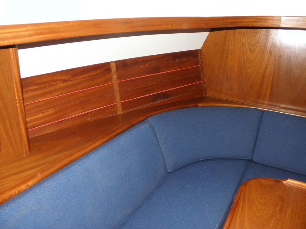 Cabin en avant, H&eacute;bergements